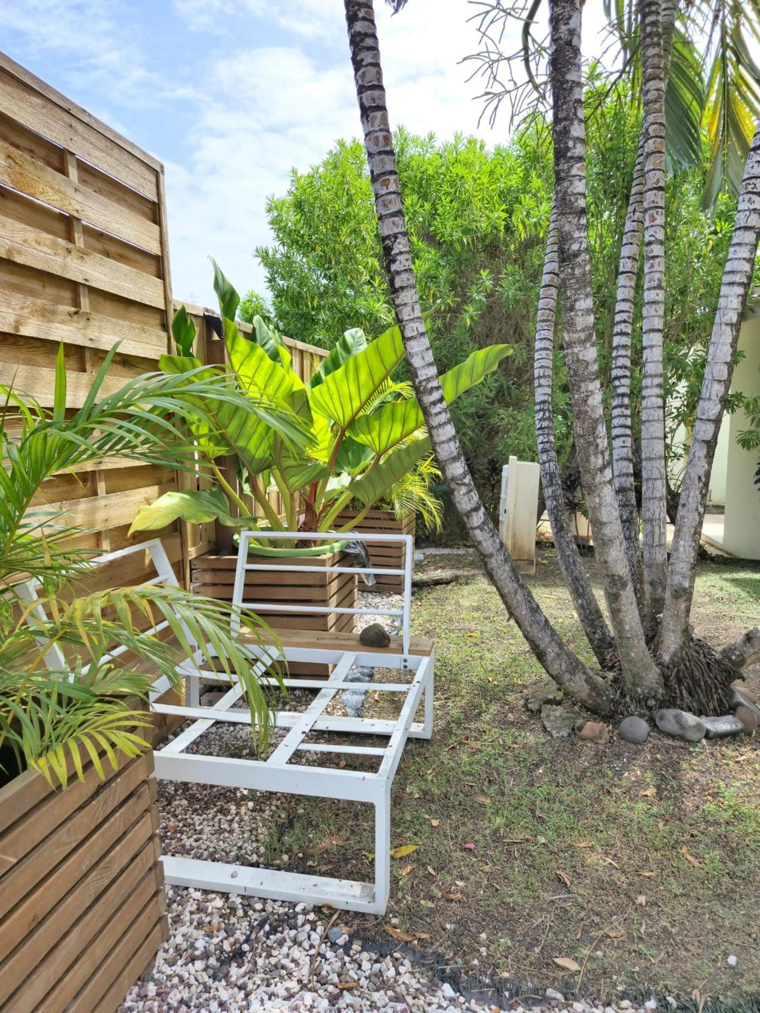 Maison Charmante A Sainte-Anne Avec Jardin Et Pergola En Bois. Exterior foto